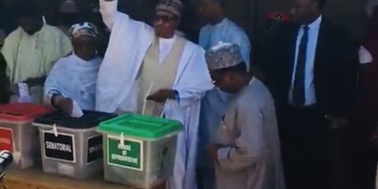 Buhari Votes In Daura, Displays Ballot Paper