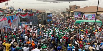 Massive Jubilant Crowd As Tinubu Campaigns In Ibadan