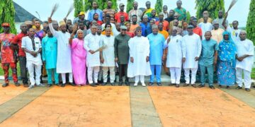 Ex-LG Chairman, Other Top PDP Members Decamp To APC In Kogi