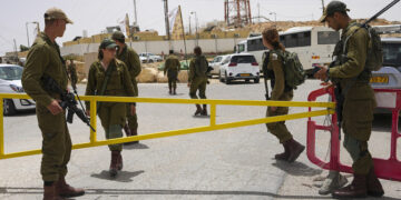 3 Israeli Soldiers, Egyptian Guard Killed In Border Gunbattle