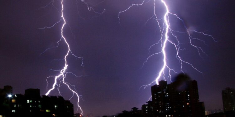 Lightning Strike Kills 3 Suspected Kidnappers In Kwara Community