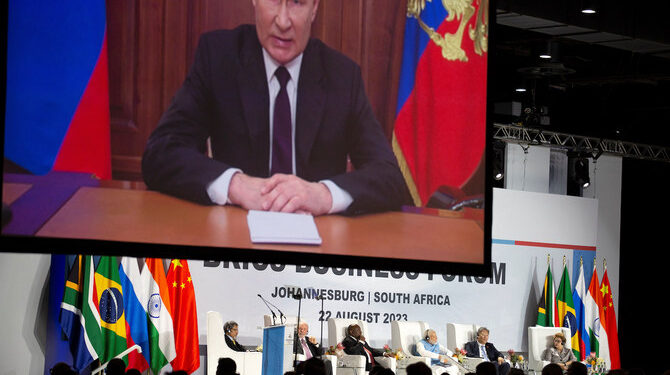 Dollar’s Domination Of World Trade Will End, Putin Tells BRICS Summit