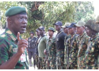 Don’t Be Demoralised, COAS Lagbaja Charges Troops After Niger Attack