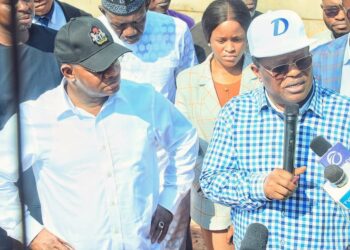 Umahi , New Minister Of Works Inspects Federal Roads In Kogi, Bello Lauds FG’s Move