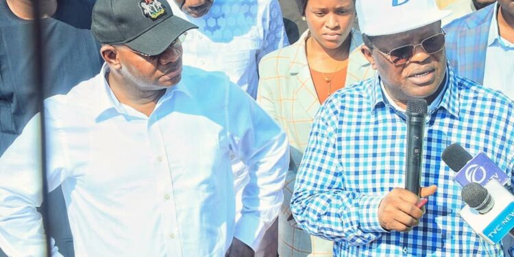 Umahi , New Minister Of Works Inspects Federal Roads In Kogi, Bello Lauds FG’s Move