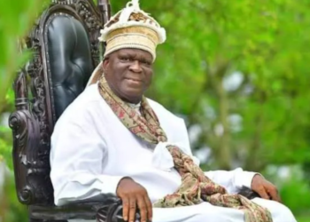 Channel Your Complaint About Abeokuta-Ibadan Road To FG, Ogun Govt Tells Obong Of Calabar