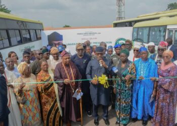 Abiodun Unveils 17 CNG Buses In Ogun, Says Initiative Will Revolutionise Transport Sector