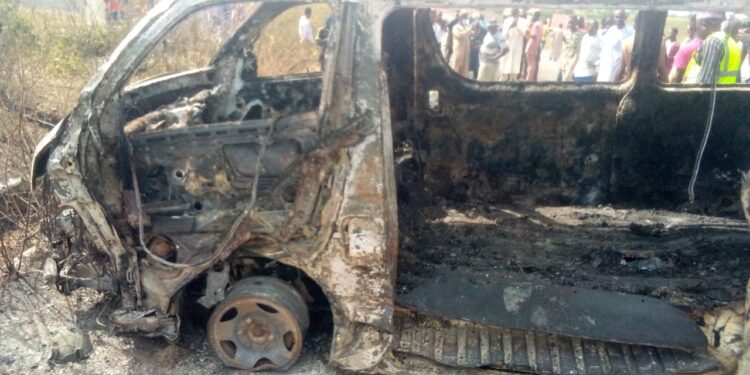 12 Persons Die In Kwara Road Crash