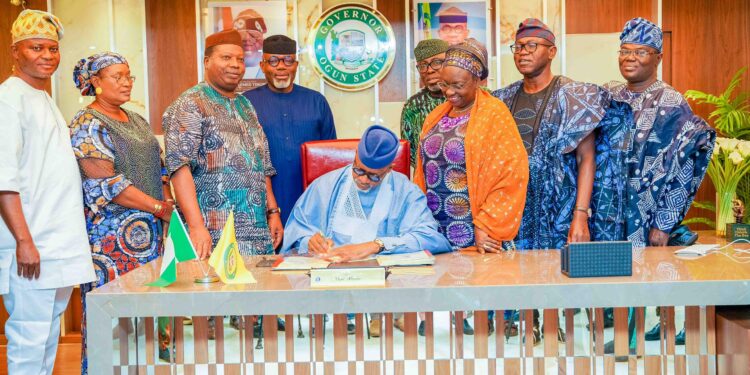 Abiodun Signs N703.028bln 2024 Budget, Says It Will Make Ogun Nigeria’s Infrastructure Capital