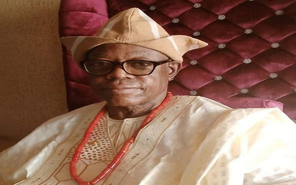 Hoodlums Attack Bus, Loot Christmas Gifts Meant For Ibadan Compound Heads