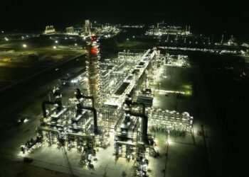 Excitement As Dangote Refinery Commences Production Of Diesel, Aviation Fuel