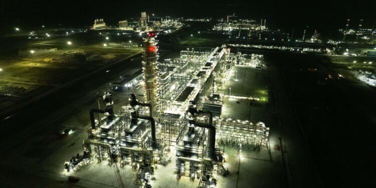 Excitement As Dangote Refinery Commences Production Of Diesel, Aviation Fuel