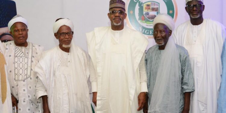 Abiodun Says Economy Gradually Picking Up, Calls For More Prayers For Nigeria