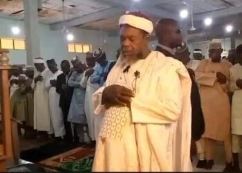 Sokoto Imam Defies Sultan, Leads Eid Prayers