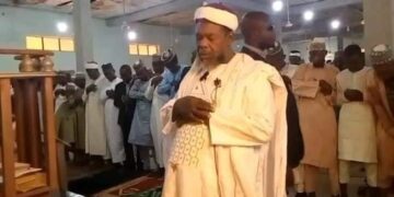 Sokoto Imam Defies Sultan, Leads Eid Prayers