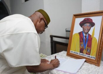 Abiodun Visits Late Ogun REC’s Family In Ibadan, Extols Ijalaye’s Virtues