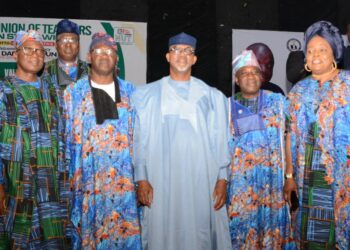 Teachers’ Day : Abiodun Gives Approval For Employment Of 1,000 Teachers, To Construct Smart Classrooms