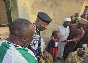 IGP On Condolence Visit To Kwara, Orders Investigation Into Death Of Man In Police Custody