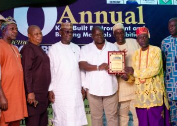 BEBM Honours Julius Arojojoye (JB), Abdulrafiu Yakubu  Foundation For Contributions To Society