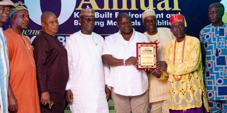 BEBM Honours Julius Arojojoye (JB), Abdulrafiu Yakubu  Foundation For Contributions To Society
