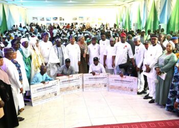 ACReSAL : Gov. Ododo Disburses N3bln To Farmers In Kogi