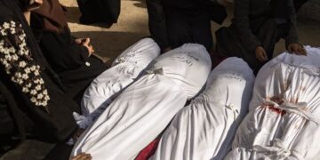 Gaza War : Cease-Fire Breaks Down As Israel Kills 400 Palestinians In Air Strikes