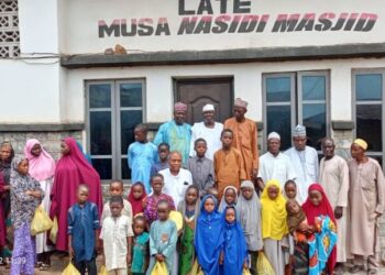 Ramadan : Musa Nasidi Foundation Donates Foods, Clothes, Cash To Orphans, Widows,  Vulnerable Muslims