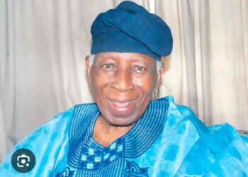 Former Oyo State Governor, Dr Omololu Olunloyo Is Dead