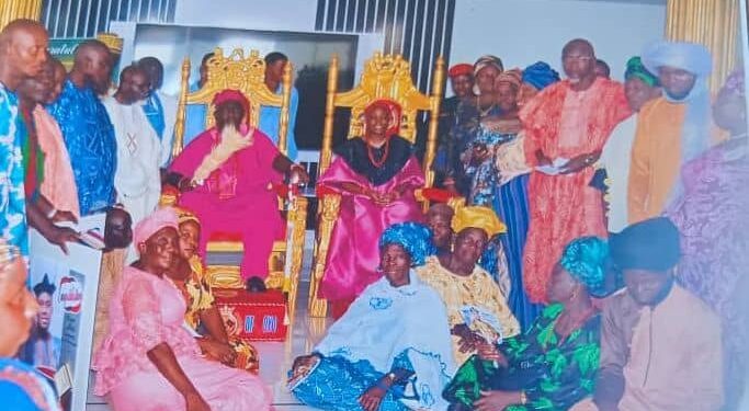 Descendants Of Ogboja Adeyemi Alowolodu Ruling House Pay Royal Visit To Alafin Owoade
