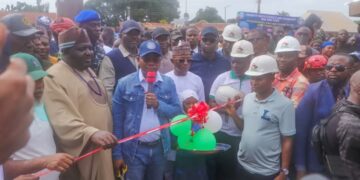 Gov. Ododo Flags Off Rehabilitation Of 7.2 – Kilometre Of Roads In Idah