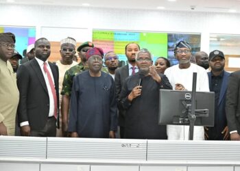 President Tinubu Visits Dangote Refinery, Commissions New Roads In Lekki