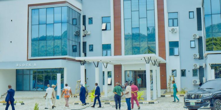 Gov. Ododo Inspects Ultra- modern Market, Three Other Ongoing Projects In Lokoja