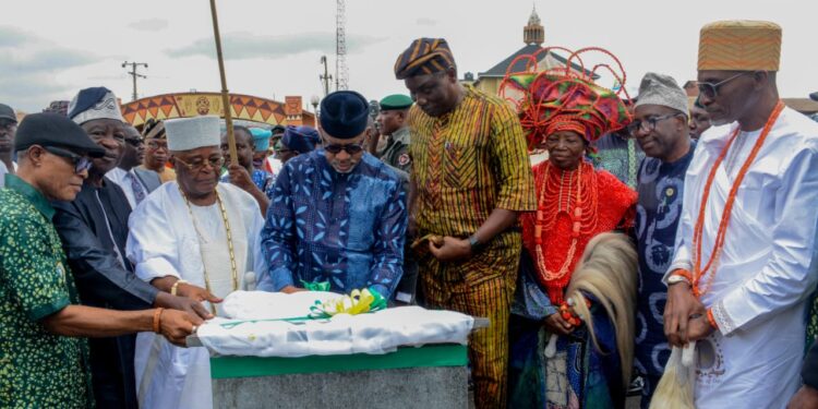 Abiodun Commissions Renovated Olumo Rock Tourism Complex, Declares Free Entry For Two Months