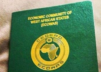 FG Raises Standard Passport Fees To N100,000, N200,000