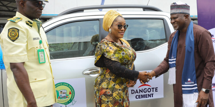 Dangote Cement Donates Patrol Vans To Lagos, Ogun Traffick Management Agencies