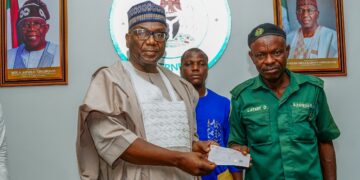 Gov. AbdulRazaq Donates N180mln To Families Of Forest Guards, Vigilantes killed By Bandits In Kwara