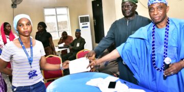 Dangote Granite Mines Awards Bursaries To 60  Students In Ijebu Igbo