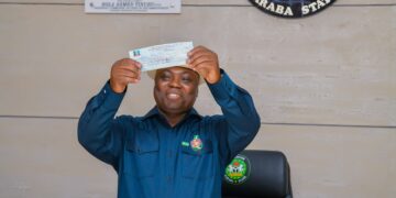 Taraba Governor, Agbu Kefas, Seals Movement To APC, Registers, Obtains Membership Card At Wukari Ward
