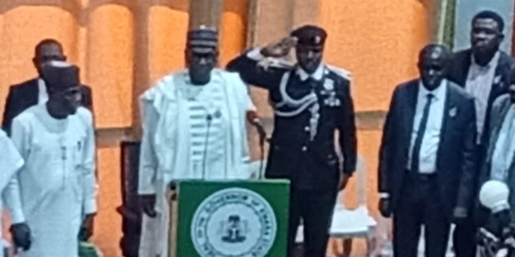 AbdulRazaq Unveils Kwara’s N644bln 2026 Budget