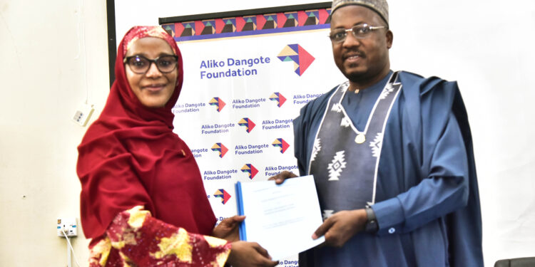 Aliko Dangote Foundation Awards N1.5billion Scholarships To 1,225 PG Students At Bayero University