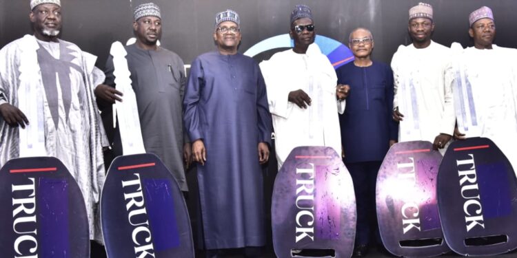 Dangote Salt Rewards 50 Outstanding Customers With Trucks, Cash Gifts