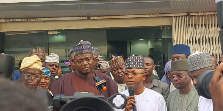 2027 :  Kogi Youths Present ₦100mln To APC In Support Of President Tinubu’s Re-Election