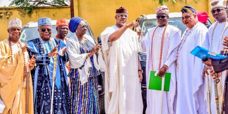 Abiodun Gives 40 Official Vehicles To Traditional Rulers In Ogun