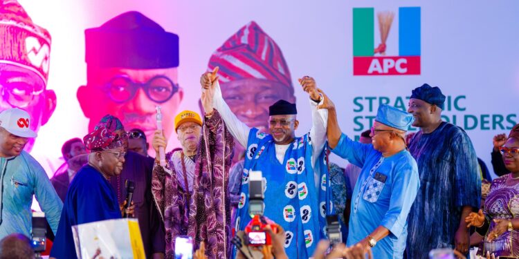 2027 : APC Formally Presents Dapo Abiodun As Consensus Candidate For Ogun East Senatorial District