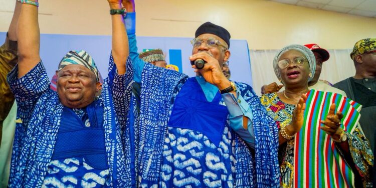 Abiodun Formally Presents Governorship Consensus Candidate,  Senator Adeola To Ogun West APC Stakeholders