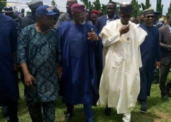 FG Dispatches Nuhu Ribadu, Minister Of Defence, Gbajabiamila, Others To Oyo Communities Where 7 Teachers, 39 Pupils Were Abducted