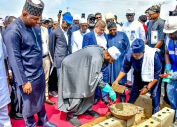 FG, Niger Launch Nigeria’s Biggest Industrial Solar-Power Project