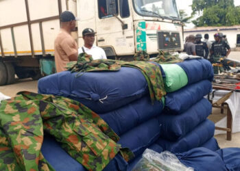 Police Arrest Four Suspected Smugglers Moving Military Camouflage, Hard Drugs Out of Lagos
