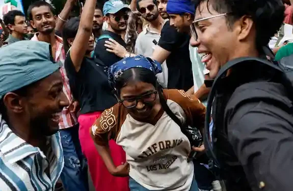 India Ends Student Protests After Education Minister Quits