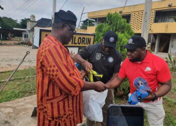 1996 Old Students Of FGC Ilorin Donate Solar-powered Borehole, Sports Equipment, Printing Machine To Alma Mater